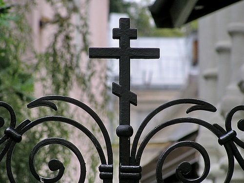 Кузнецкие мастера воссоздали старинную церковную ограду