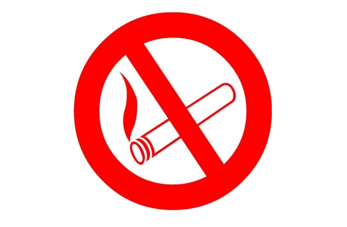 В Пензе курильщикам сигареты обменяли на конфеты