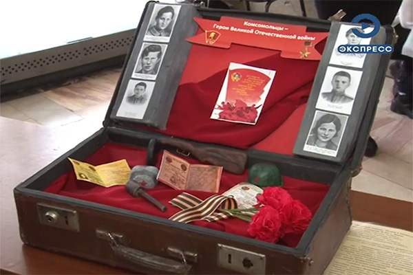 В пензенском Доме молодежи прошел конкурс «Комсомольский чемодан»