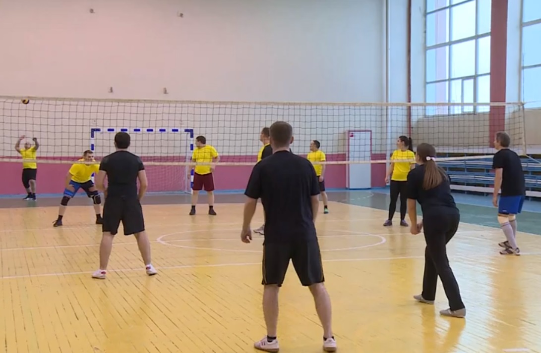 В Пензе прошел турнир по волейболу среди прокуроров