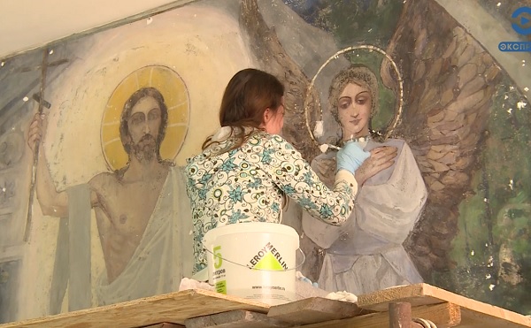 В Пензе восстанавливают фреску на сюжет Воскресения Христова