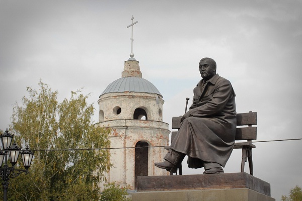 В Наровчате открыли памятник Александру Куприну