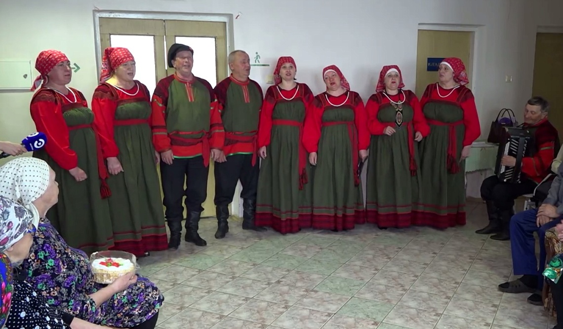 Члены партии «Единая Россия» поздравили с праздниками жителей Земетчинского дома-интерната Члены партии «Единая Россия» поздравили с праздниками жителей Земетчинского дома-интерната